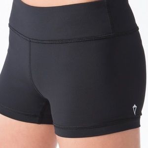 black ivivva spandex
